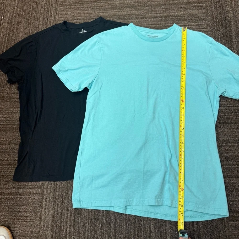 Amazon Essentials Men's Light Blue Short Sleeve Tee - Picture 3 of 7